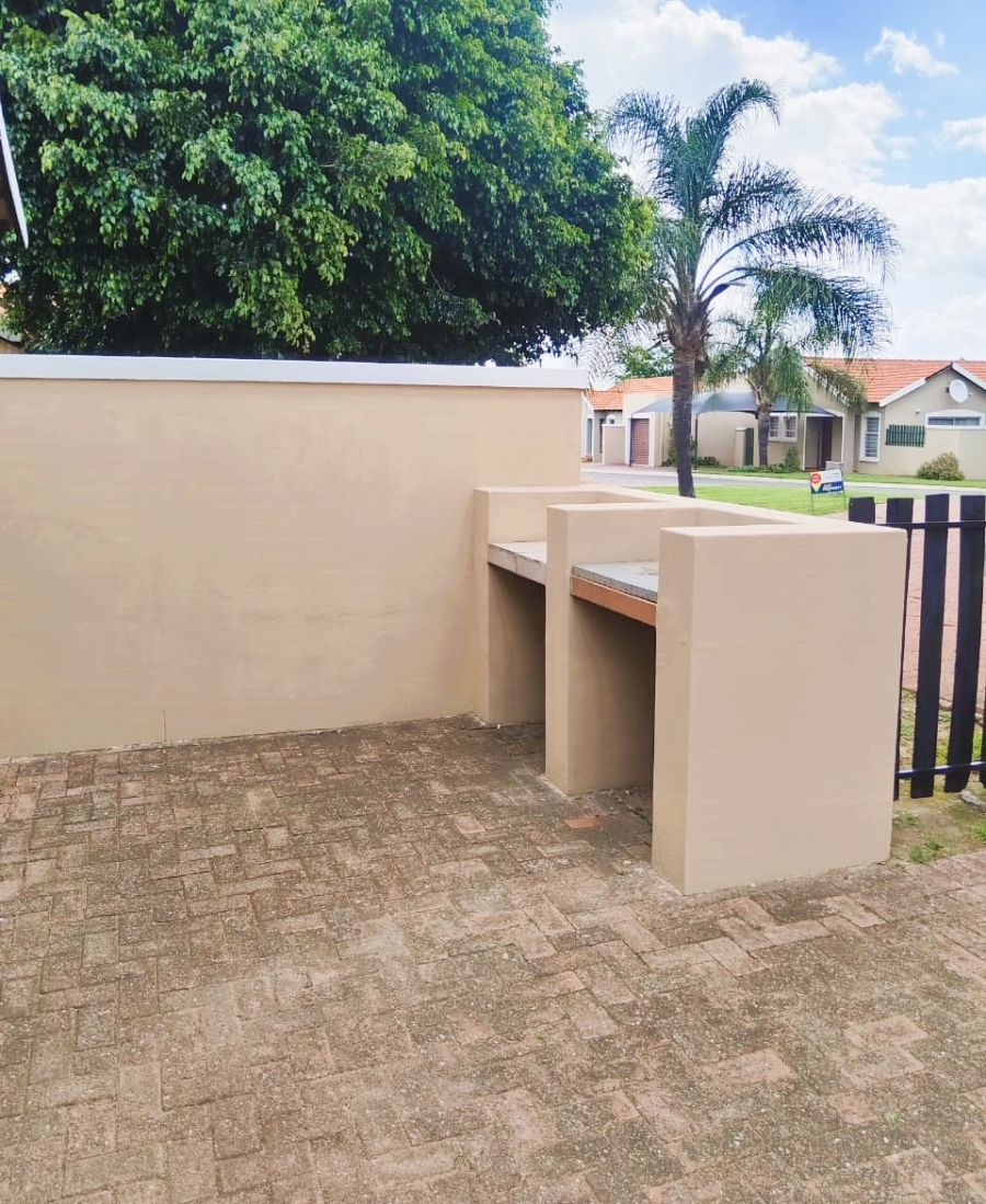 2 Bedroom Property for Sale in Brits North West